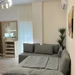 Oasis With Garage, Shkembi I Kavajes, 200 M From The 公寓 Durrës