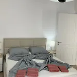 Oasis With Garage, Shkembi I Kavajes, 200 M From The * Durrës