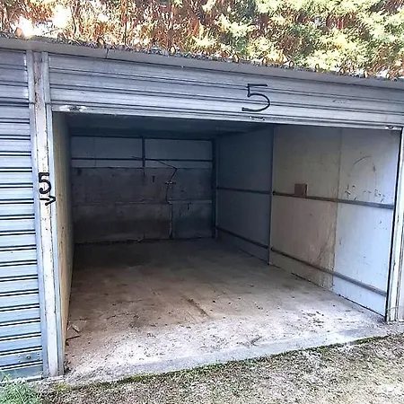 Appartement Oasis With Garage, Shkembi I Kavajes, 200 M From The Durrës