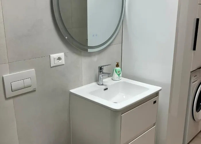 Appartement Oasis With Garage, Shkembi I Kavajes, 200 M From The