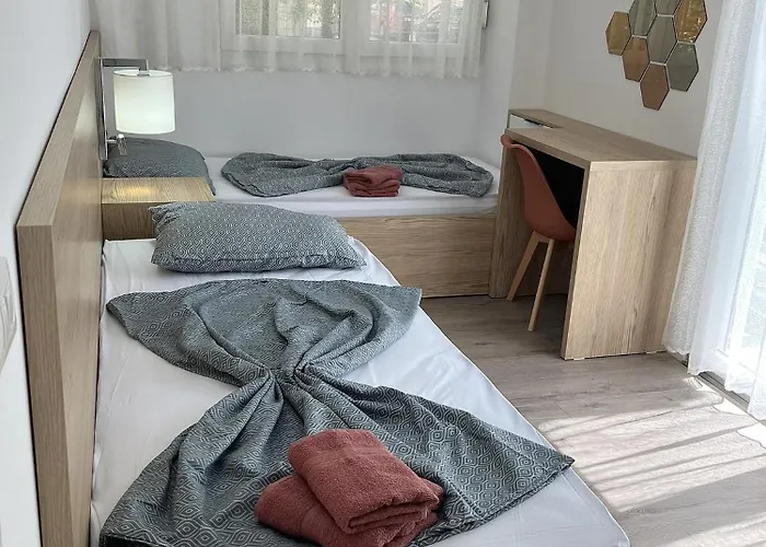 Oasis With Garage, Shkembi I Kavajes, 200 M From The Appartement Durrës