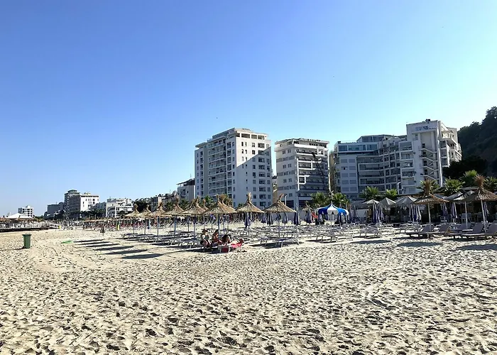 Oasis With Garage, Shkembi I Kavajes, 200 M From The * Durrës