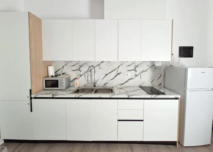 Oasis With Garage, Shkembi I Kavajes, 200 M From The Appartement *