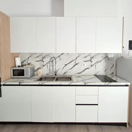 Oasis With Garage, Shkembi I Kavajes, 200 M From The Appartamento *