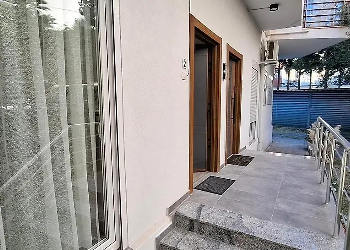 Oasis With Garage, Shkembi I Kavajes, 200 M From The 아파트